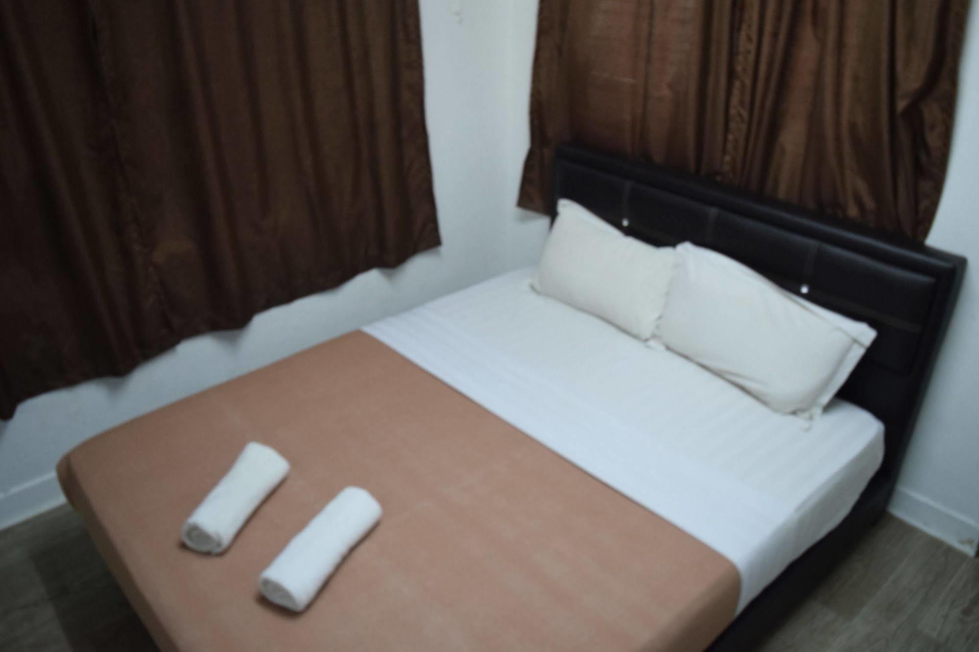Casa Blanca Guest House Malacca Exteriör bild